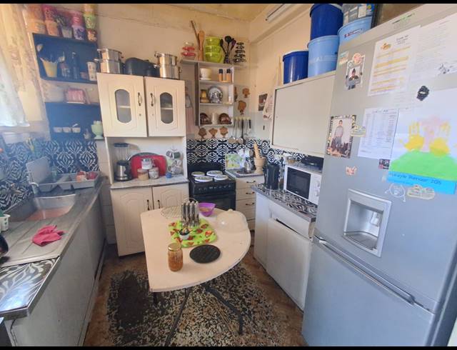 1 BEDROOM FLAT FOR SALE IN VEREENIGING CENTRAL